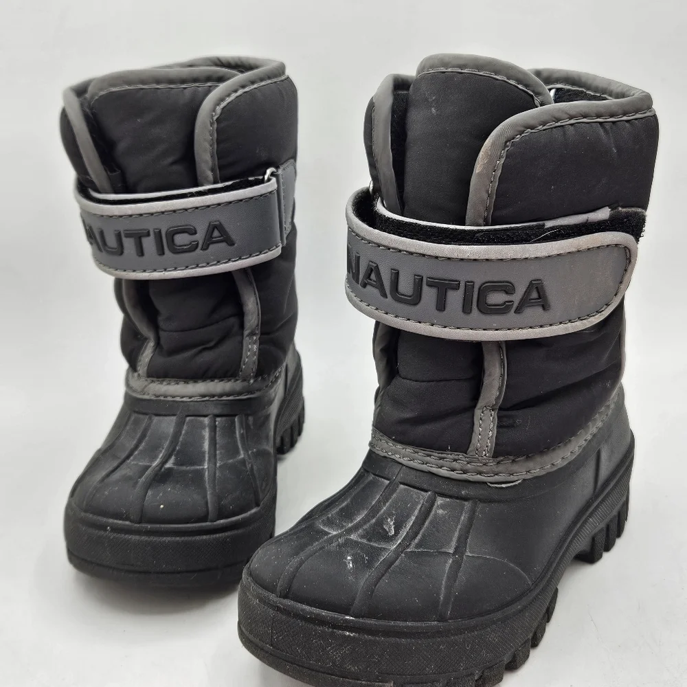 Nautica Kids Winter Boots Size 9